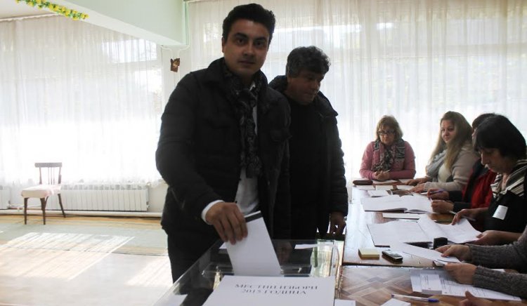 Момчил Неков гласува за кандидатите, които могат осигурят достоен живот и за най-уязвимите групи в града и селата